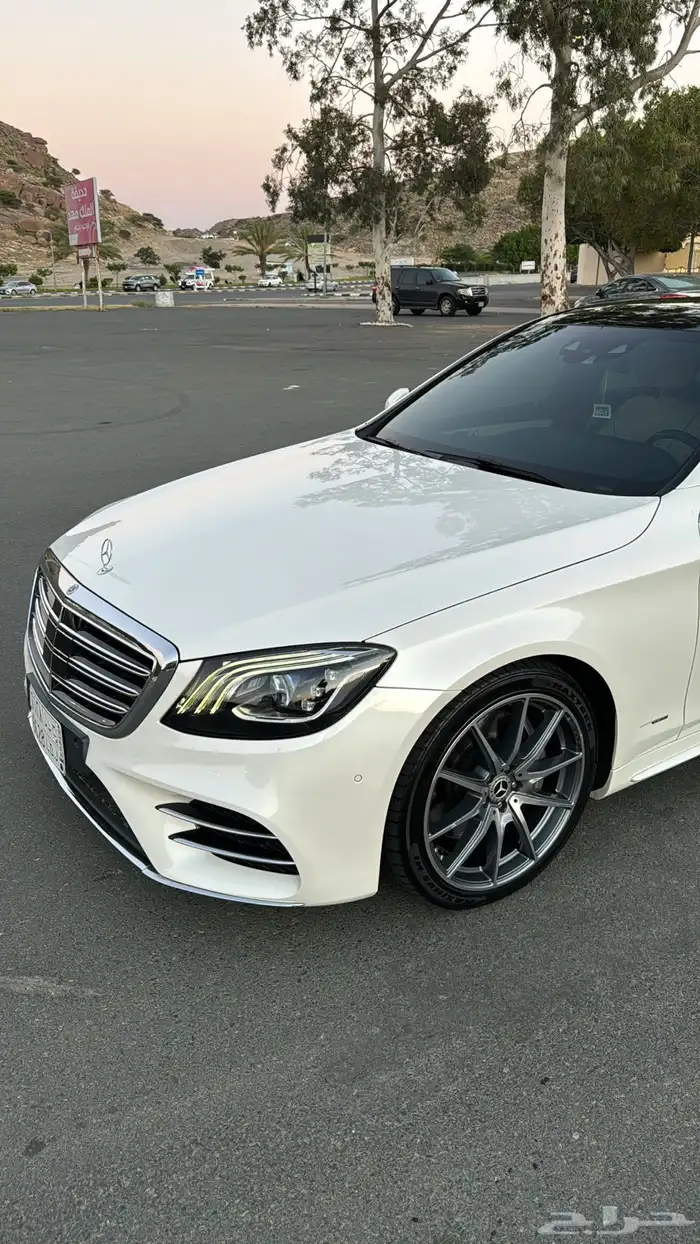 مرسيدس 2018 جفالي s560 فل كامل AMG 9