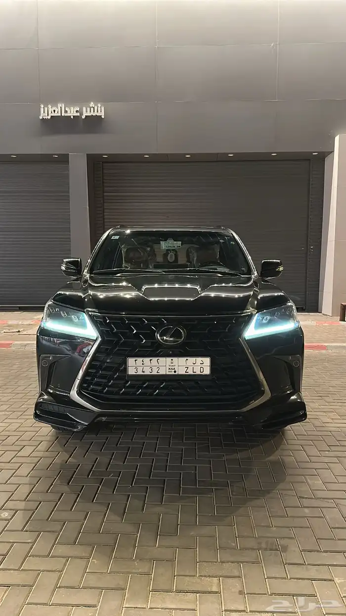 لكزس LX 2020 اسود 1