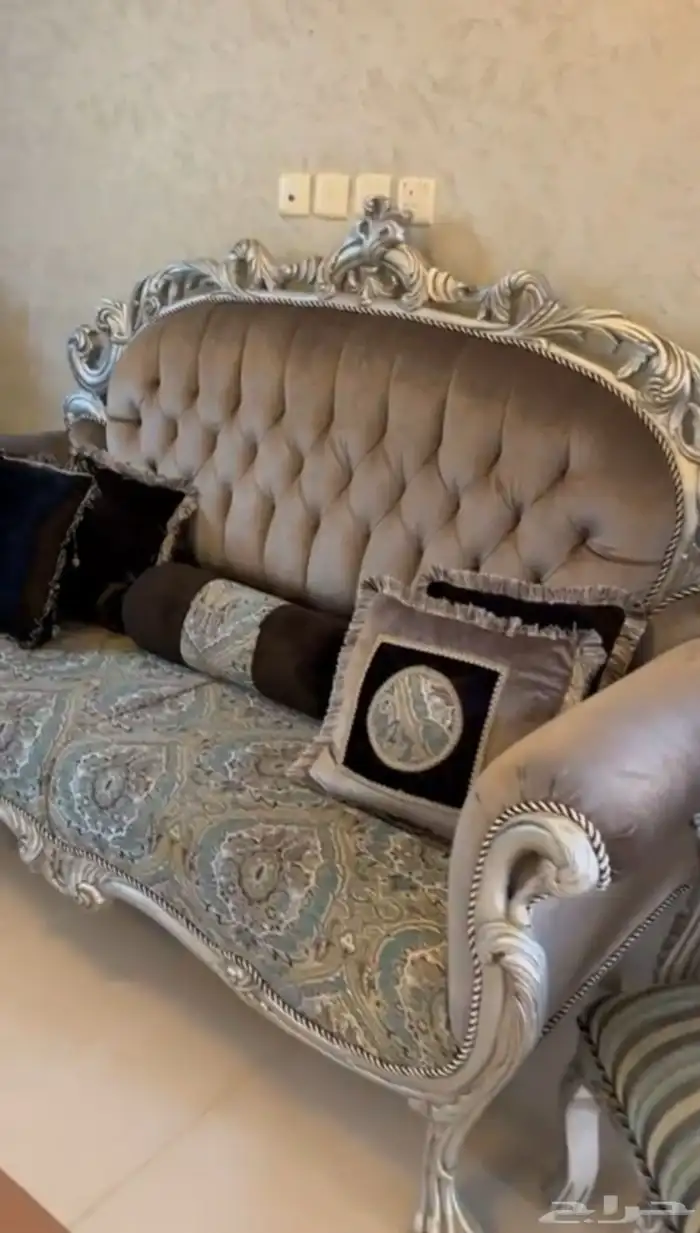 طقم كنب مع ستاره و طاولات خدمه 0