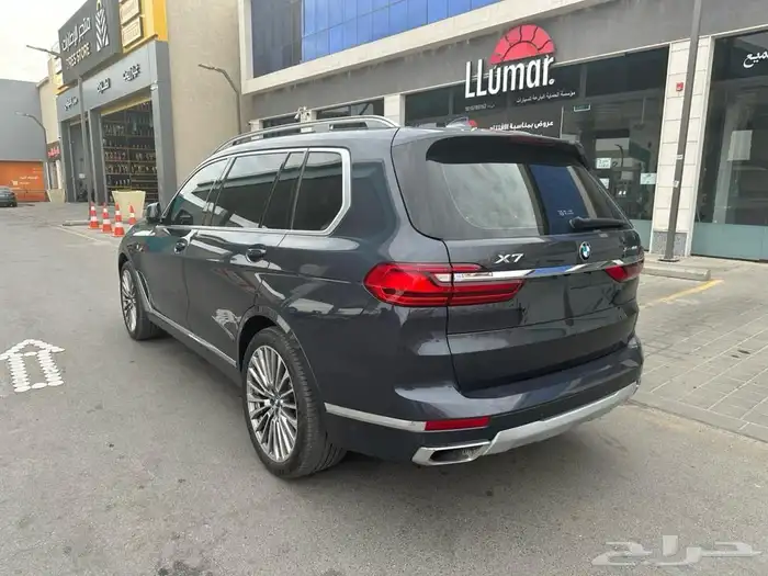 جيب عائلي BMW-X7 بحالة ممتازة موديل 2021 ممشى قليل 10