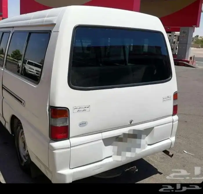 باص متسوبيشي L300 0