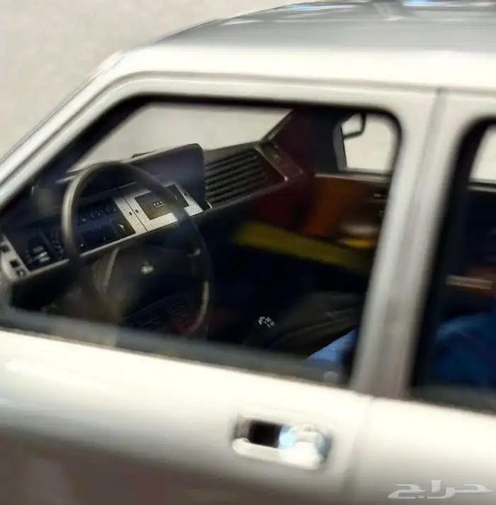 مجسم سيارة FIAT 132 موديل 1979 4