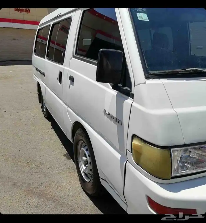 باص متسوبيشي L300 2