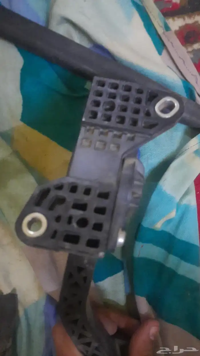 للبيع دعسه حق كورولا من 2008 لين 2011 1