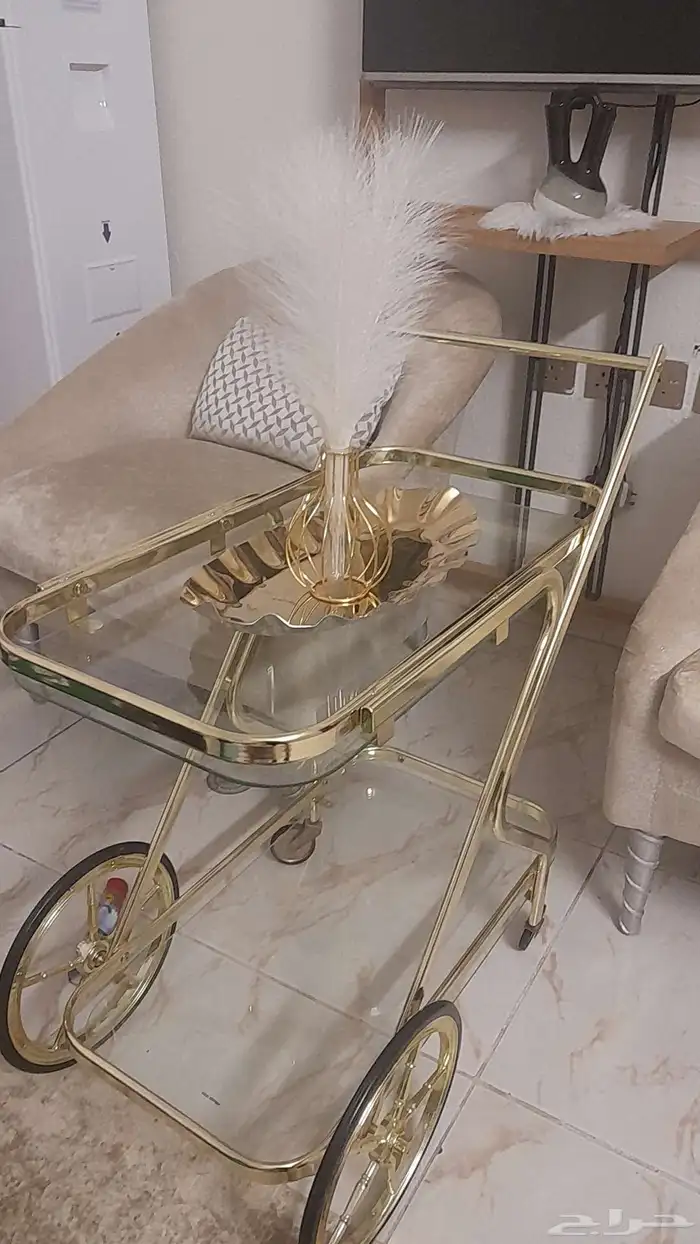 عربة تقديم ذهبية 0