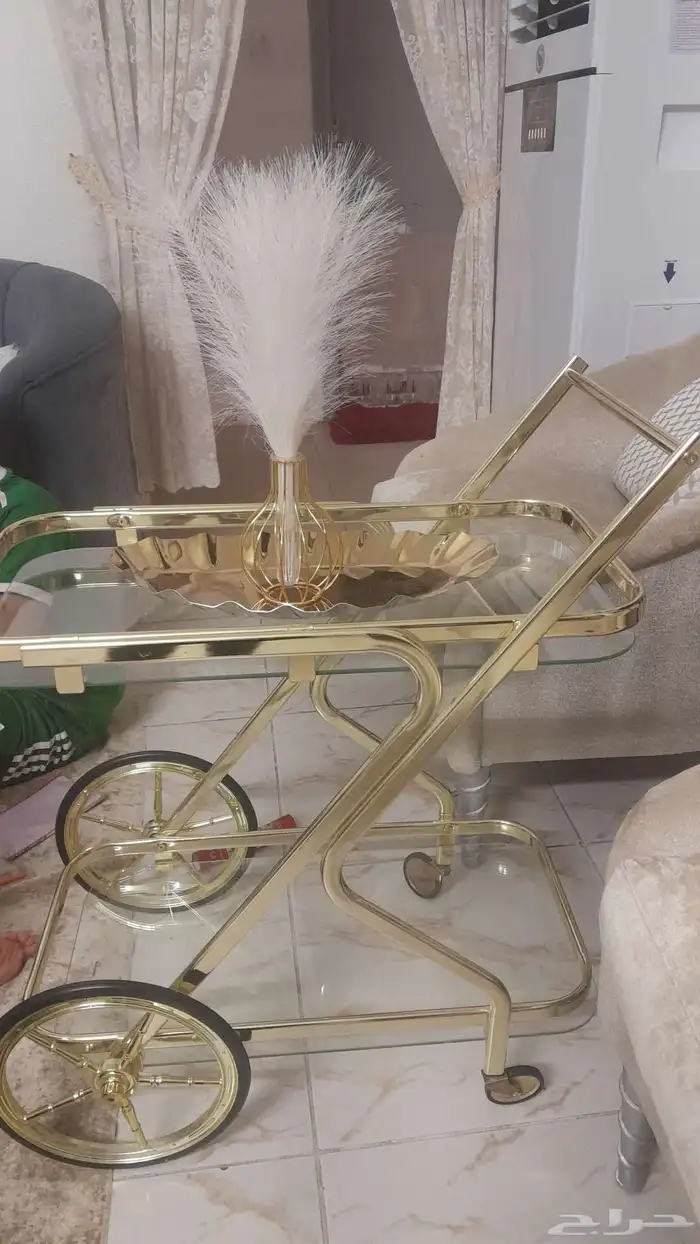 عربة تقديم ذهبية 1
