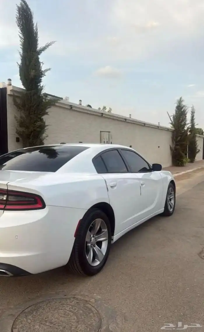 دوج تشارجر 2016 4