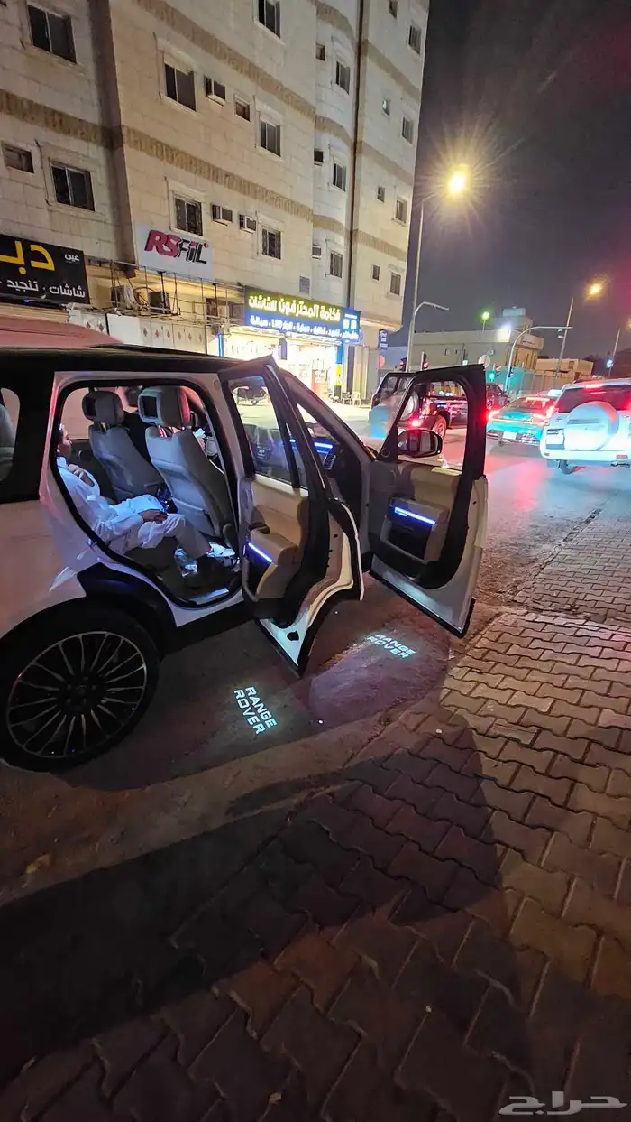السلام عليكم تركيب لد داخلي64 لون رنج روفر فوج موديل 2020 حي 6