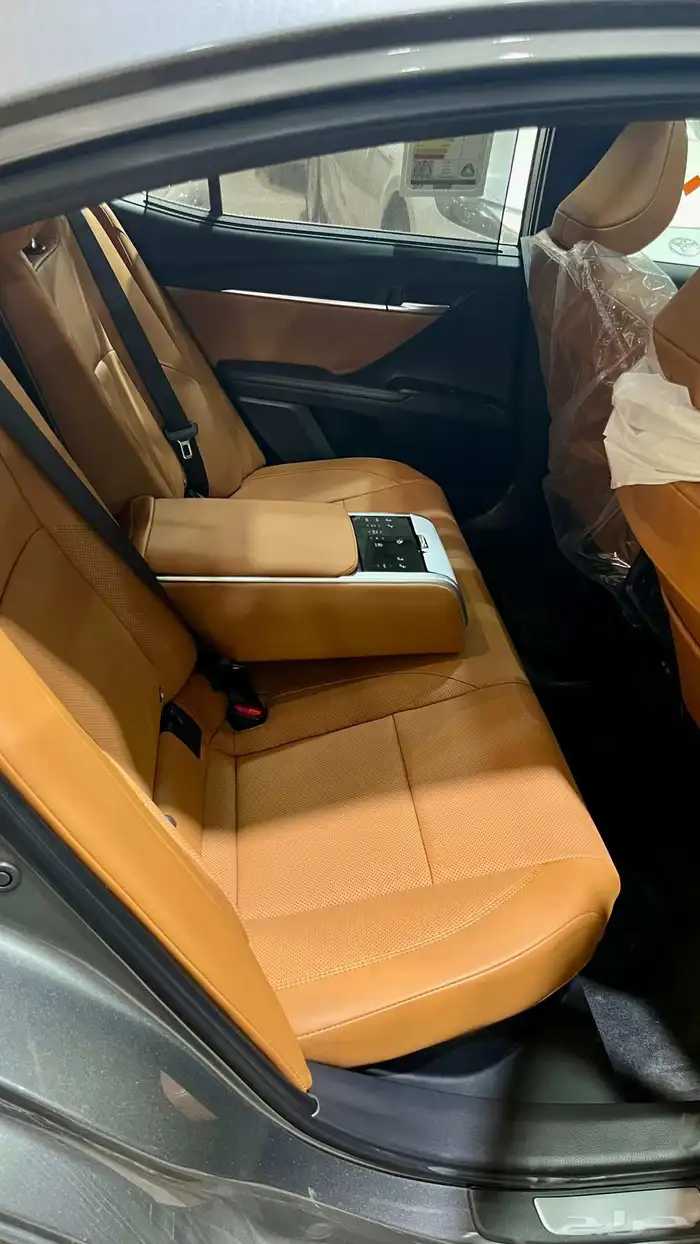 تويوتا كامري لومير هايبرد 2025 8