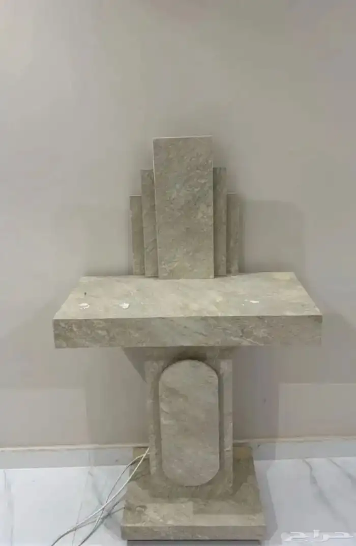 عربية ملكة   ستاند لعرض الإكسسوارات والعطور - جديده 0