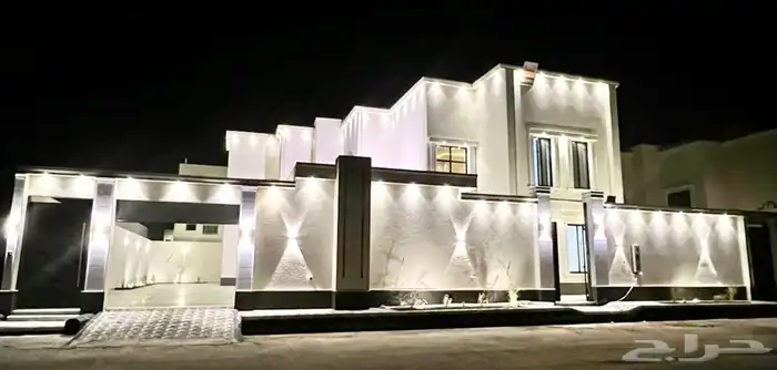 فلةمع شقةبالخرج حي مشرف فخمةجدا مليون و380 5