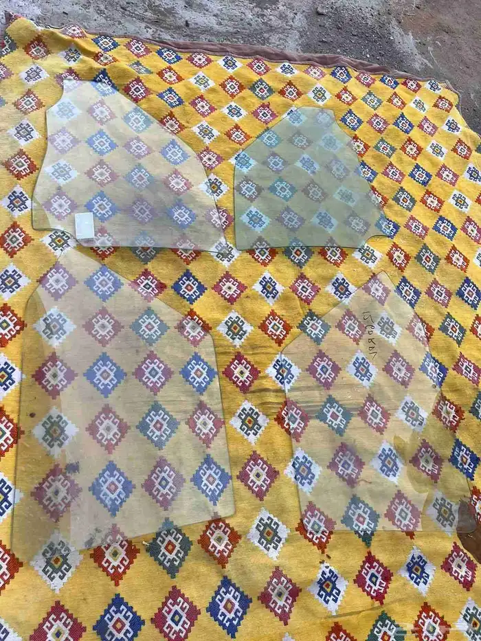 طقم قزاز ابواب نيسان 240L -82-84 2