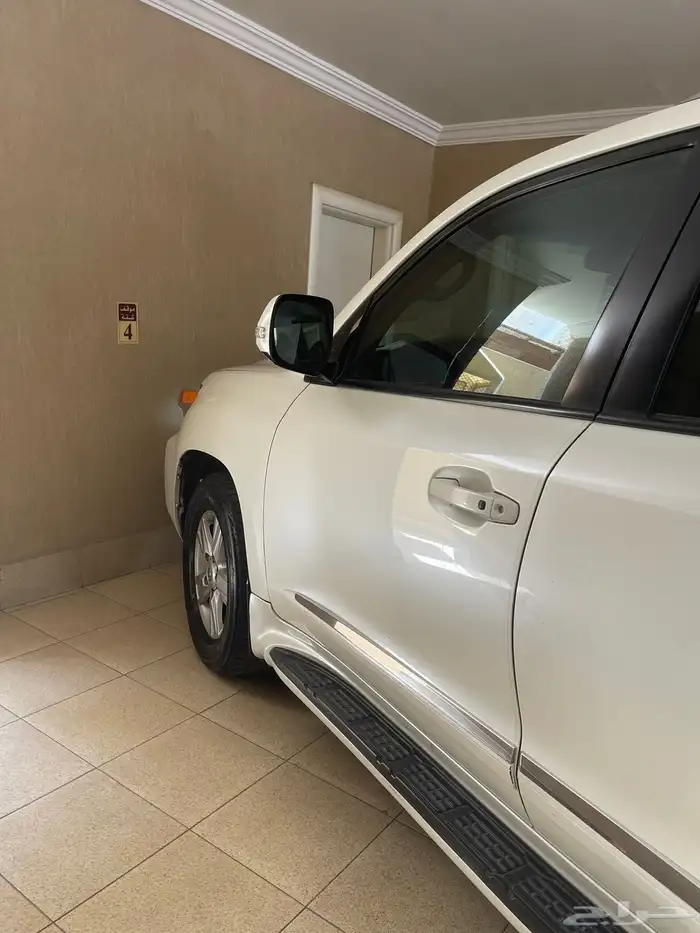 لاندكروزر GXR ماشيه 600 على السوم 7