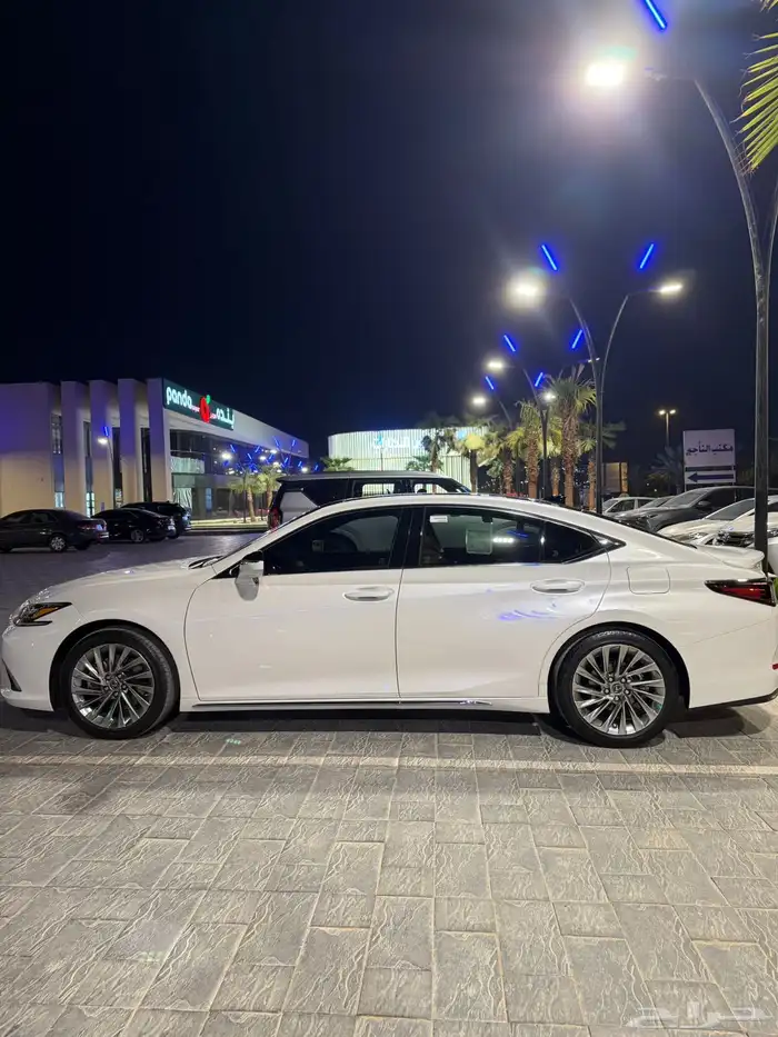 لكزس ES 350 DD 2025 5