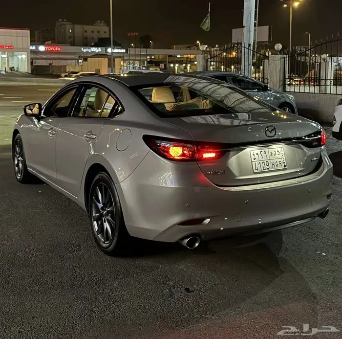 مازدا 6 للتنازل 8