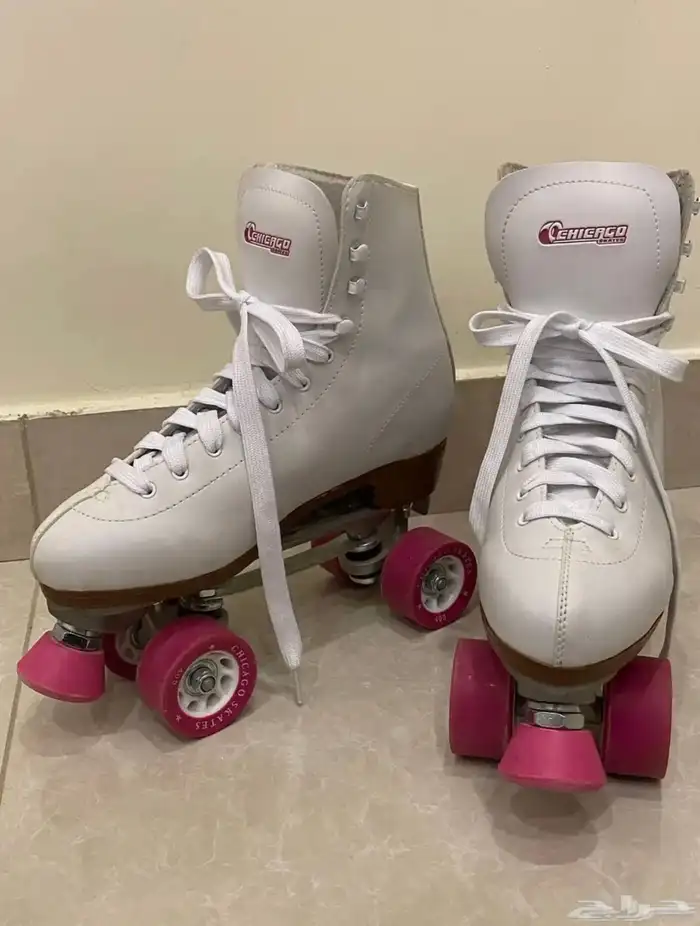 حذاء تزلج رباعي العجلات 0