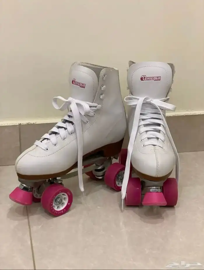 حذاء تزلج رباعي العجلات 7