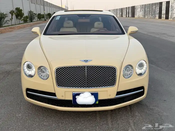 بنتلي فلاينج سبير 2015 وكاله ممشى 43 الف ثاني مالك 0