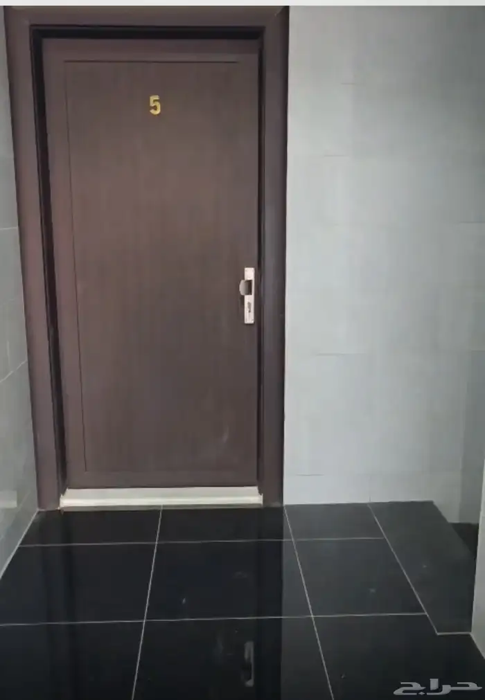 عماره للبيع بحي الرياض بجدة دورين وملحق 6شقق جديده 15