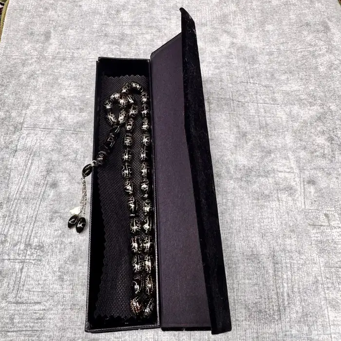 سبحة نادرة من حجر اليسر 2