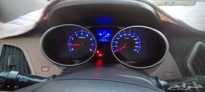 سياره توسان 2014 فل كامل ممشي 278000 2000 cc السياره نظيف 7