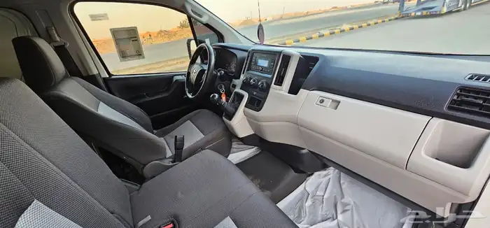 تويوتا باص نقل بضائع 2021 للبيع 10