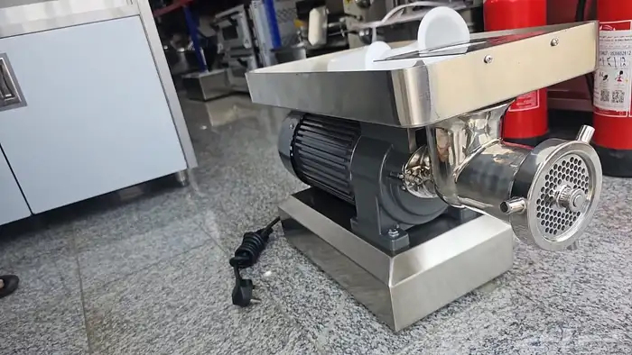 معدات مطاعم وكافيهات جديدة وضمان شامل شحن لجميع المناطق 6