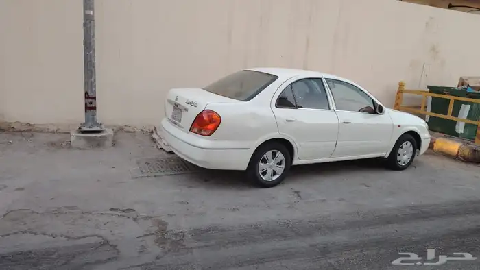 نيسان صني 2004 نظيفه استخدام شخصي للبيع 13000 لصراع للبيع 6