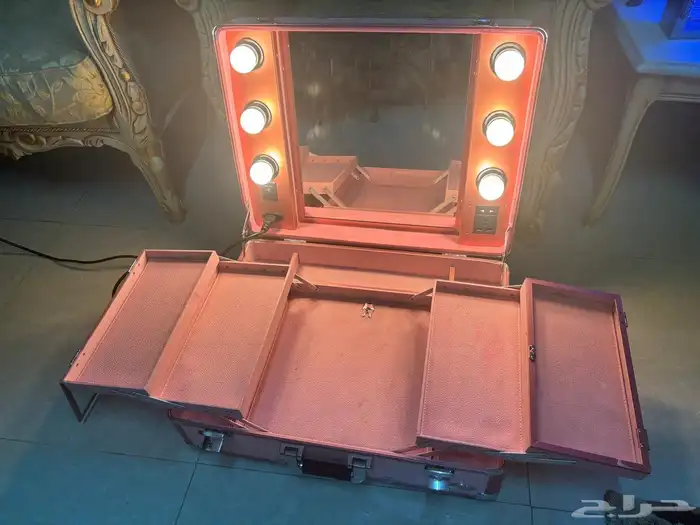 شنطة مكياج 0