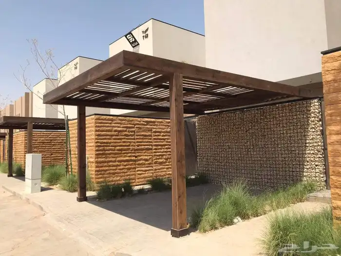 مظلات خشبيه شرائح مظلات سيارات 7