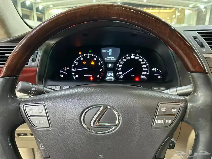 لكزس - LS460 L - 2011 - ( بحاله ممتازه ) 18