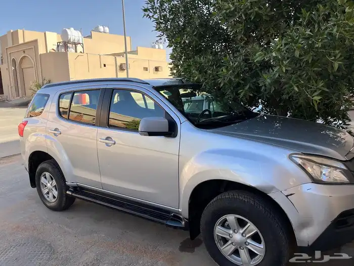 ايسوزو 2015 mux 0