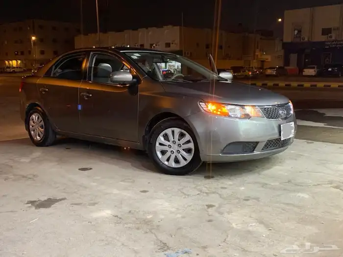 سيراتو كيا سيراتو 2013 ممشى 130K فقط 2