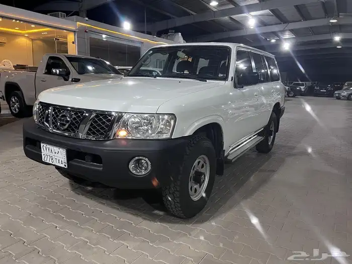 جيب نيسان اربع ابواب موديل 2009 9
