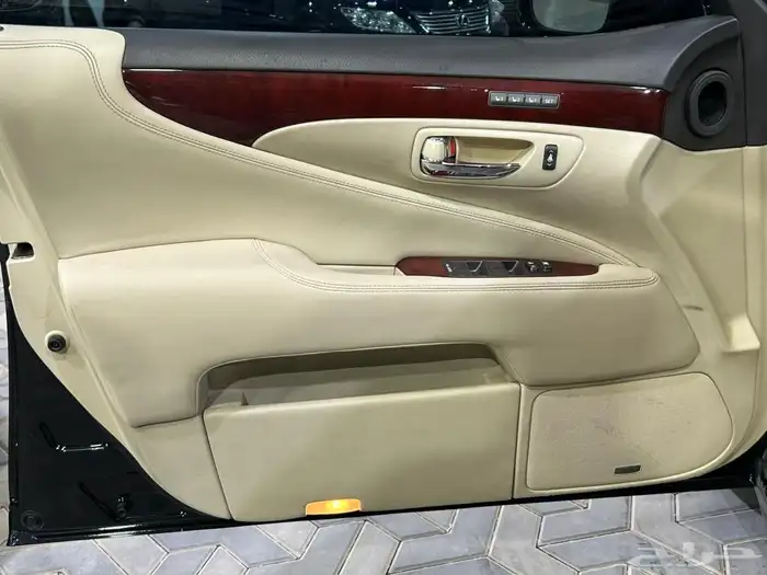 لكزس - LS460 L - 2011 - ( بحاله ممتازه ) 11