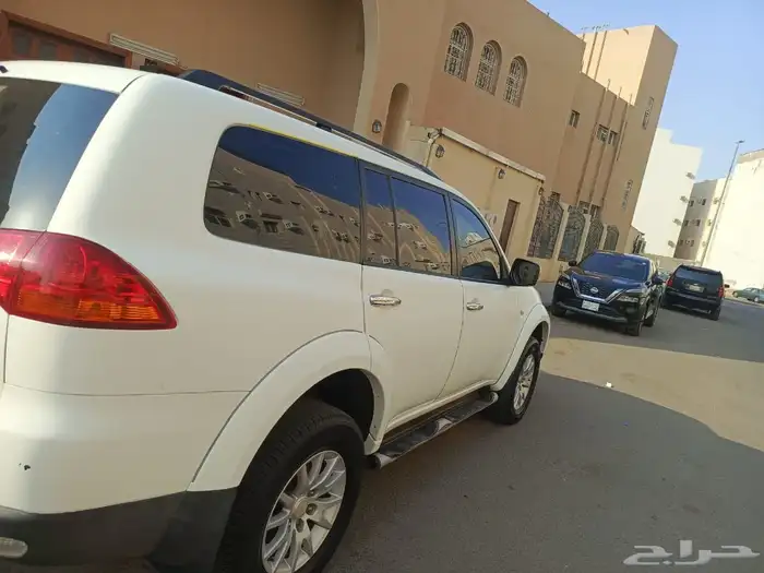 باجيرو سبورت 2012 4