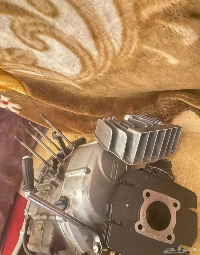 مكينة اكس ميه سوزوكي اصليه المكينه مايبغى لها الا عامو 1
