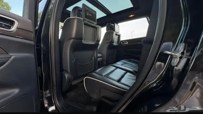 Grand Cherokee 17