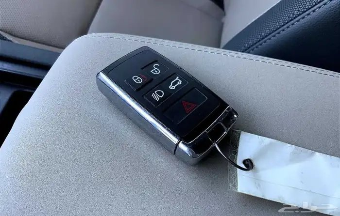 لاند روفر ديفندر 110 موديل 2023 Land Rover defender تم البيع 13