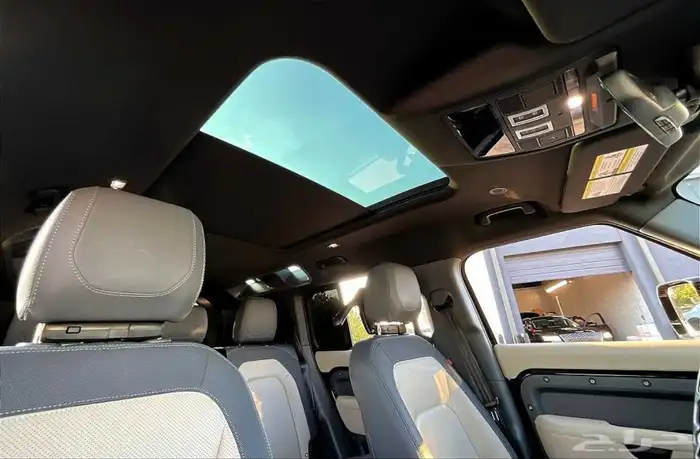 لاند روفر ديفندر 110 موديل 2023 Land Rover defender تم البيع 12