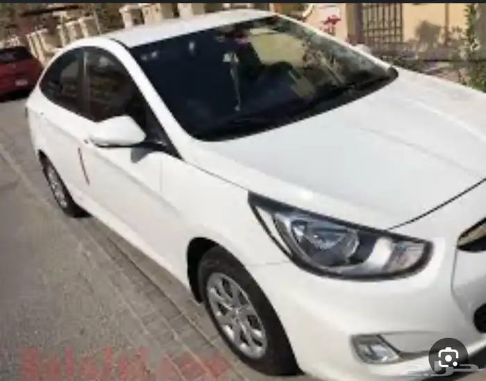 ابغي اكسنت يارس صني كرلا من موديل 2015وفوق بحدود 20 يتواصل 0