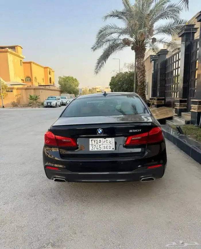 بي ام الفئه الخامسه 530i موديل 2018 للبيع 1