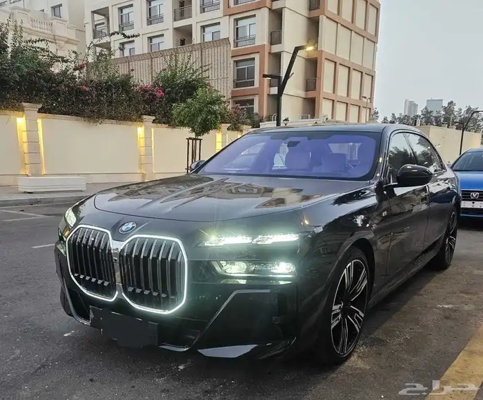 بي إم دبليو BMW 2025 ناغي 740i 1