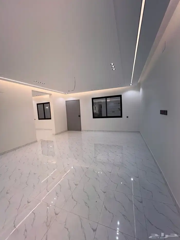 للبيع ارواف علويه وادوار ارضية ببيكه سياره خميس مشيط 10