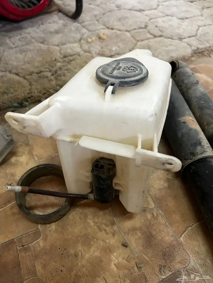 اغراض للبيع ددسن - ربع - هايلوكس 25