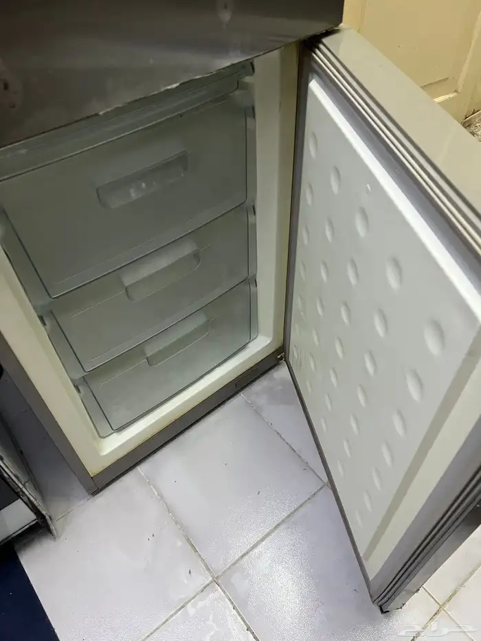 ثلاجة هايسنس 16 قدم 3