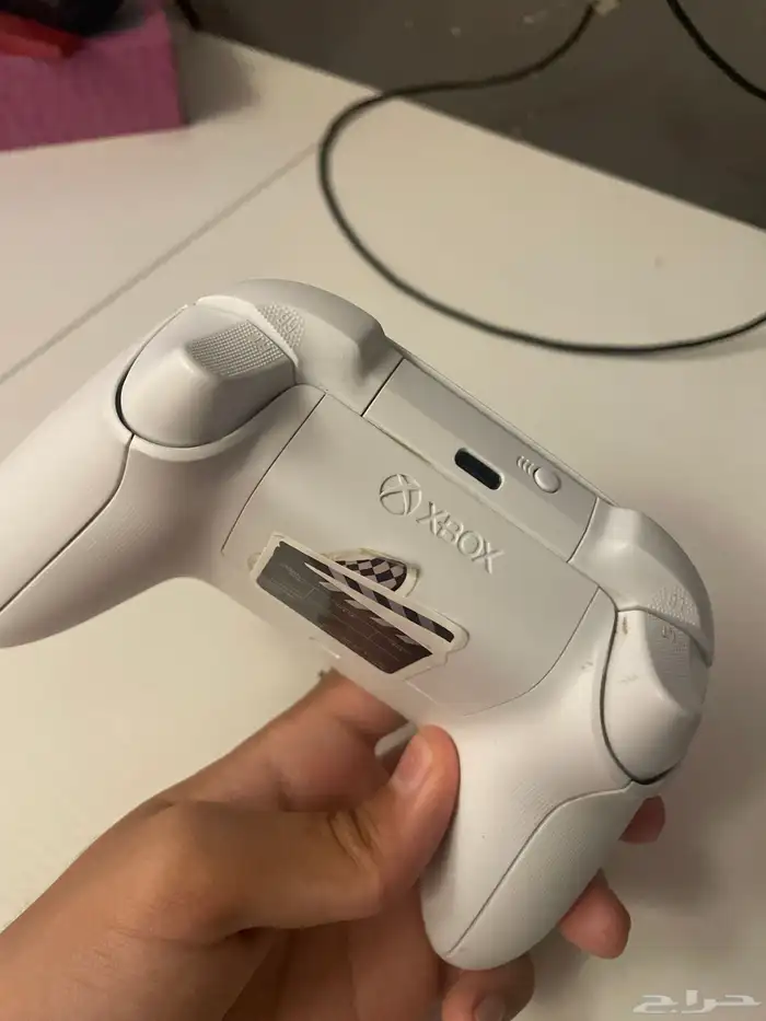يد اكس بوكس للبيع جديده ما فيه شي سليم 1