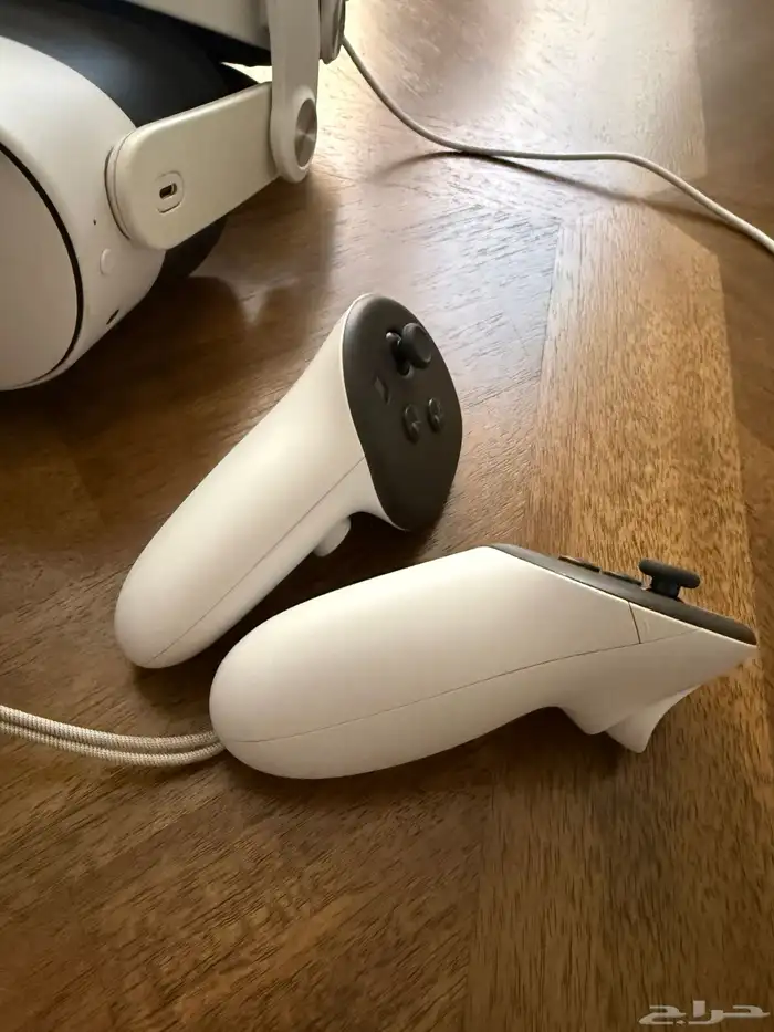 نظارة الواقع الافتراضي VR meta quest 3S 2