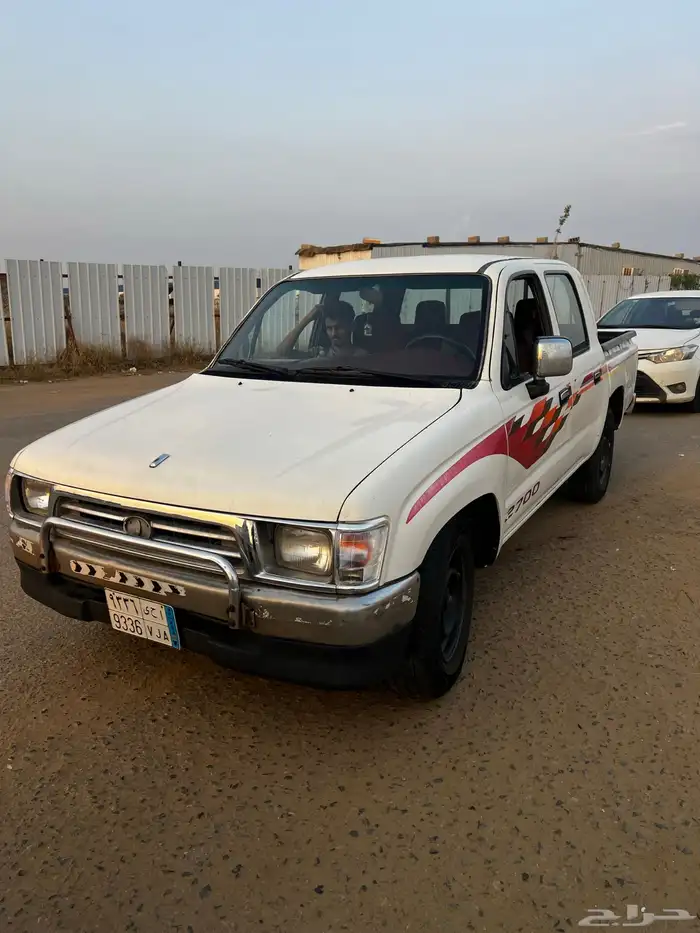 هايلوكس 9