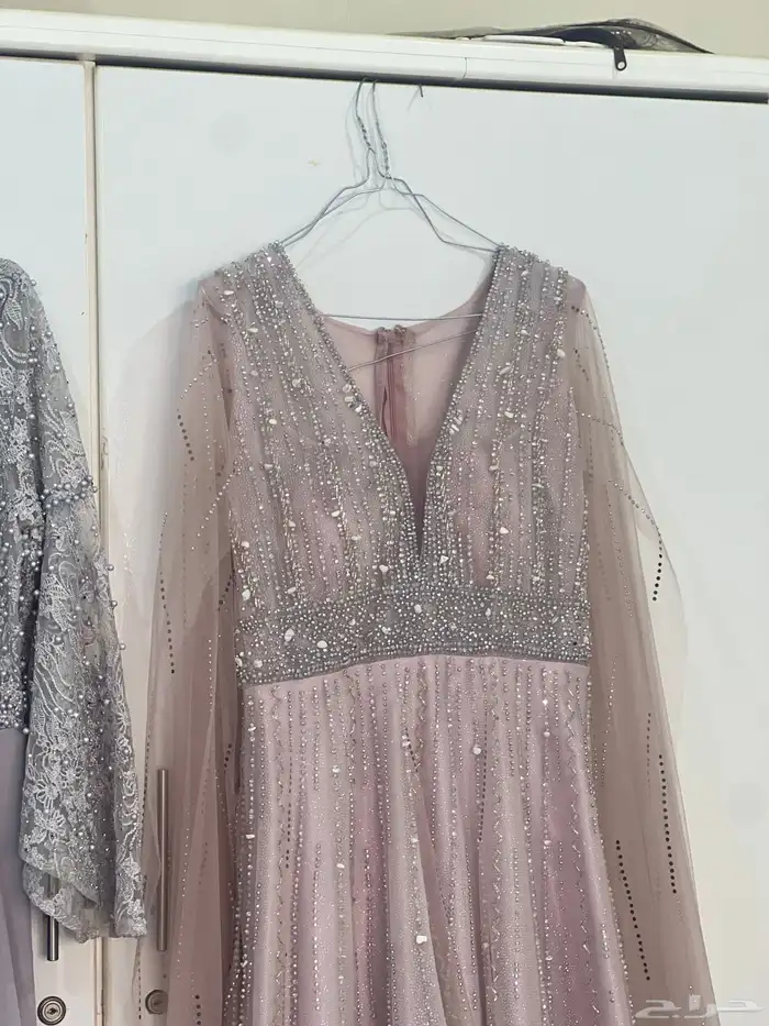 فستان أم او اخت العروس  ه فخم جدا  لونه وردي فاتح أنيق جديد 0